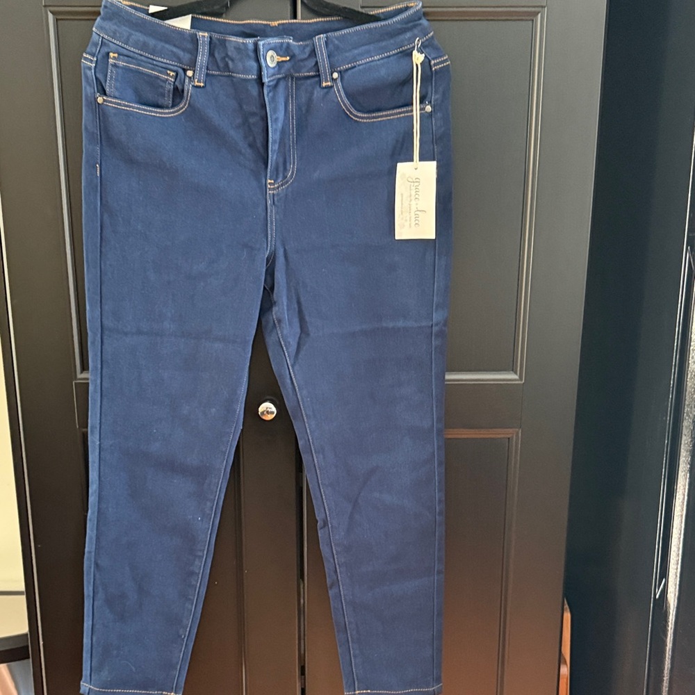 Grace & Lace Women's Blue Ankle Jeans